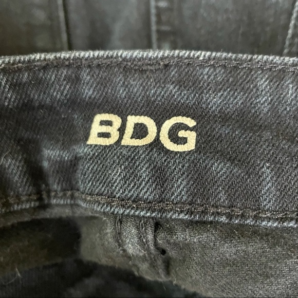 BDB URBAN OUTFITTERS BLACK ERIN HIGH RISE SHORTS - 24 - Picture 13 of 17